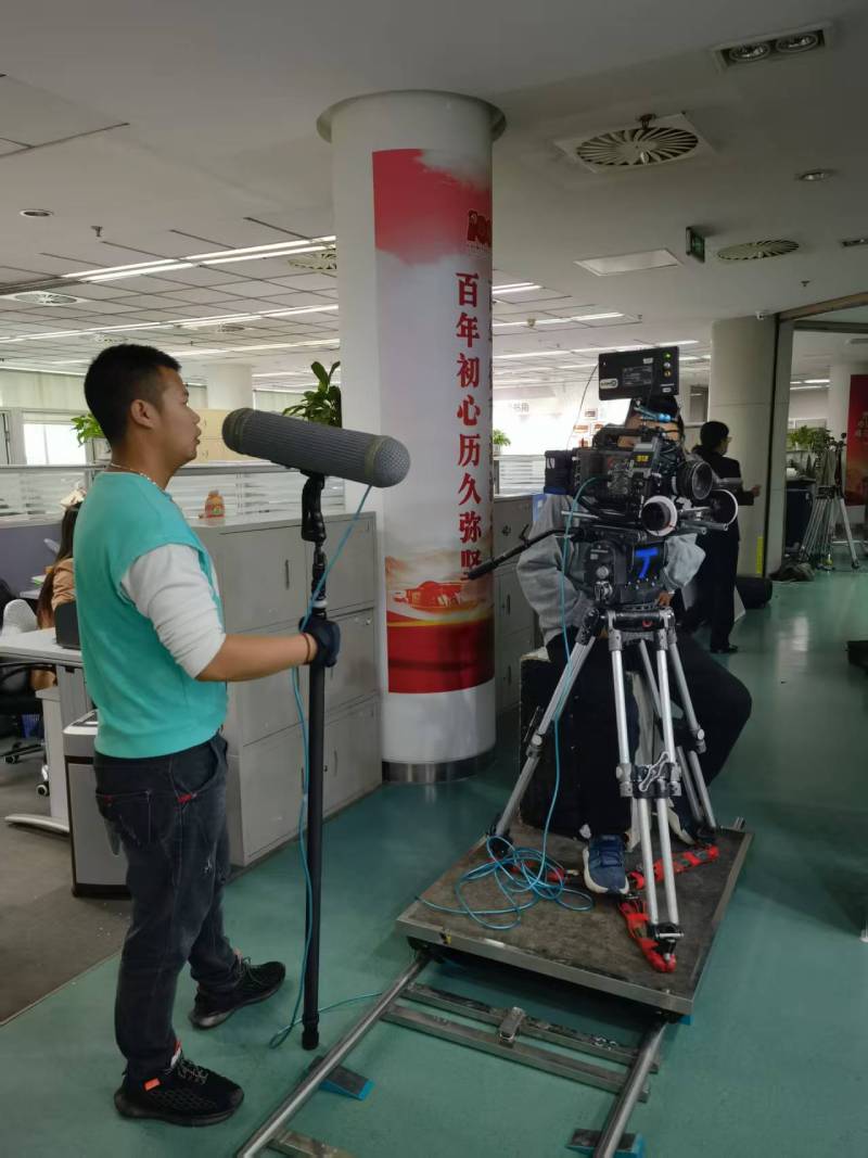 百色广告片拍摄：用故事化表达传递品牌温度，拉近与用户的距离！