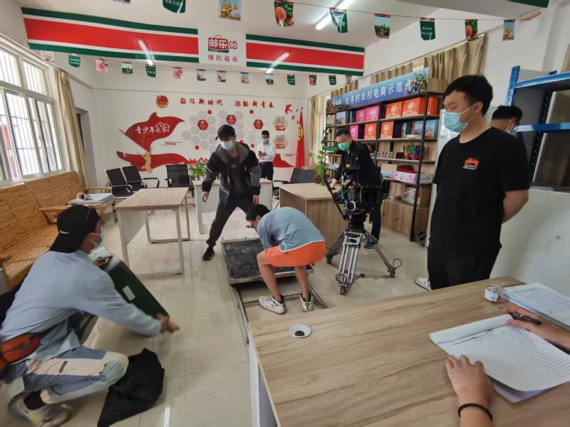 百色广告片拍摄公司：极简主义践行者，少即是多的视觉哲学